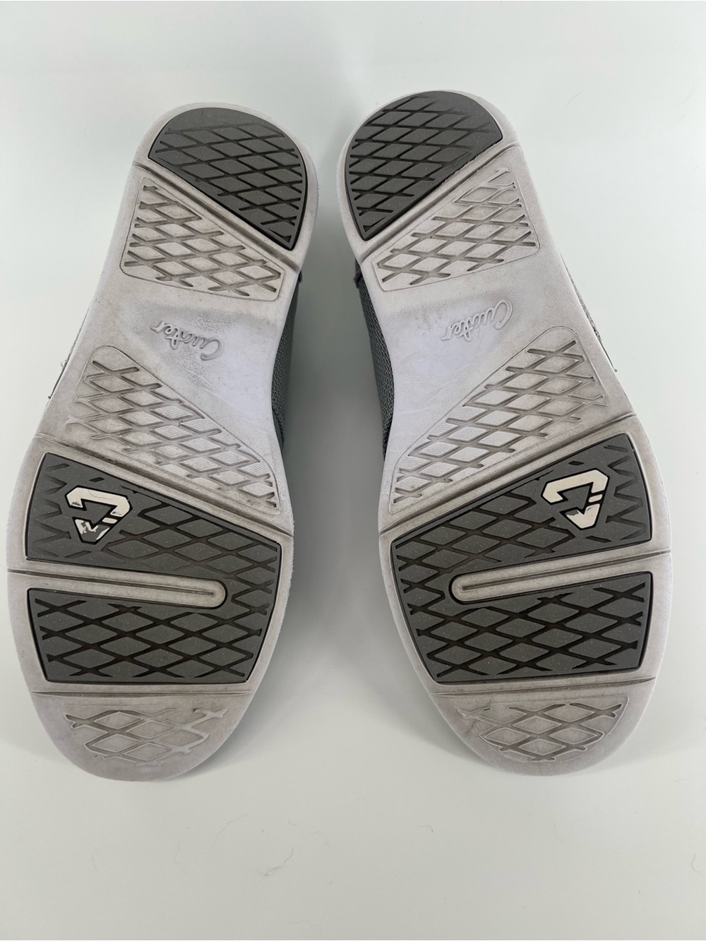 Travis Matthew Cuator Men’s 10.5 shoes, Grey, - Picture 6 of 7